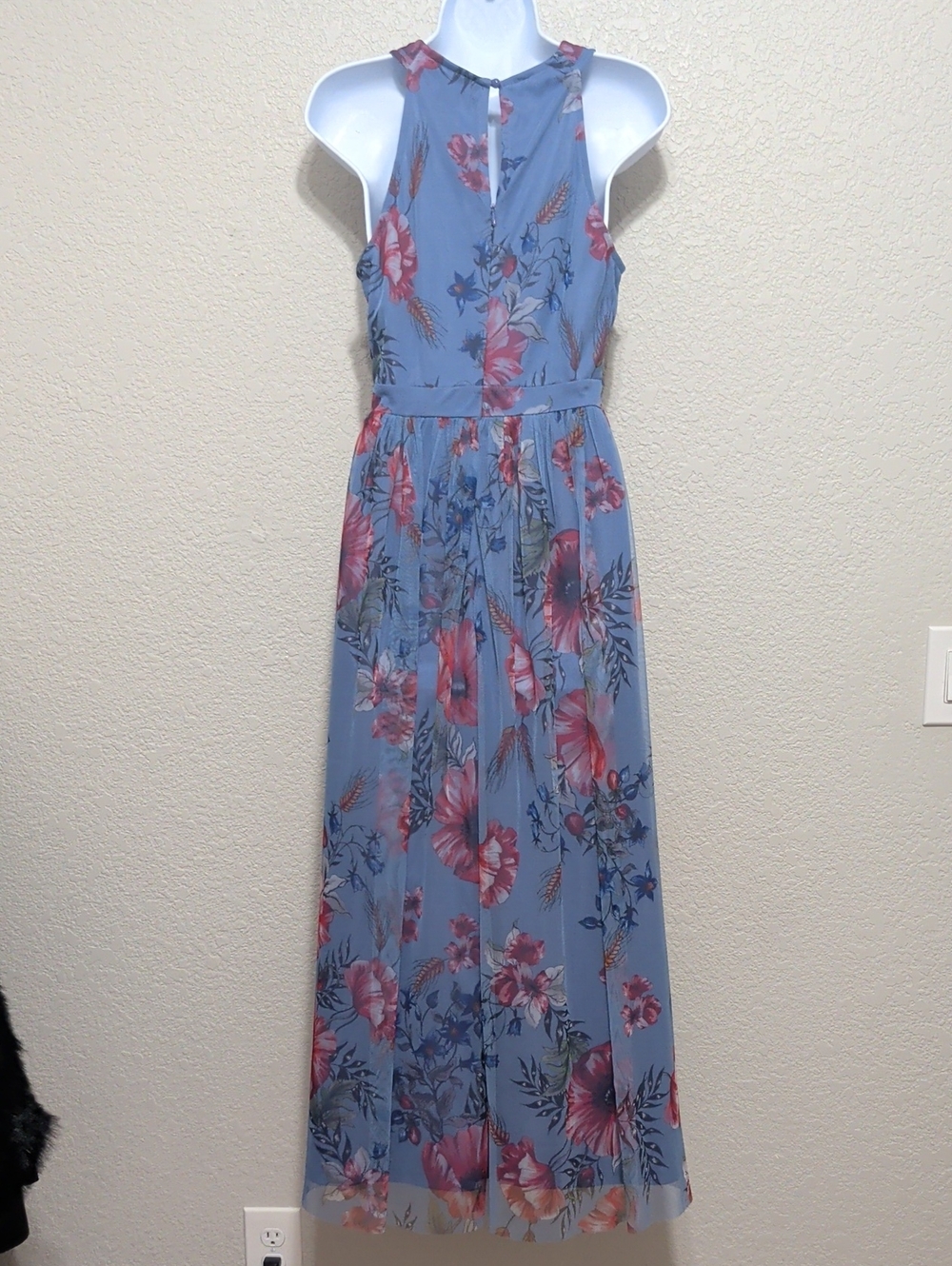 Candalite Petite blue pink floral sleeveless fit and flare maxi dress - Picture 8 of 9